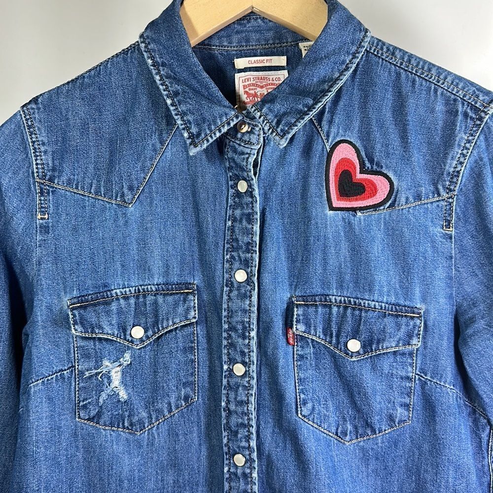 Levi's Women's Distressed Patchwork Long Sleeve D… - image 4